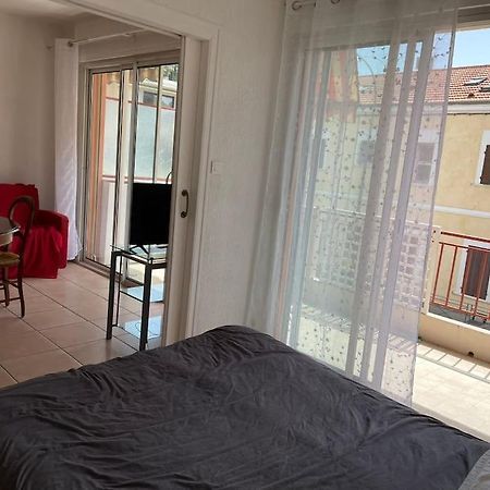 Studio A Sanary-Sur-Mer Avec Balcon A 200M Du Port المظهر الخارجي الصورة