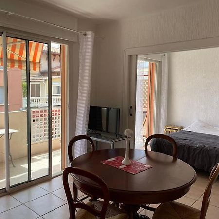 Studio A Sanary-Sur-Mer Avec Balcon A 200M Du Port المظهر الخارجي الصورة