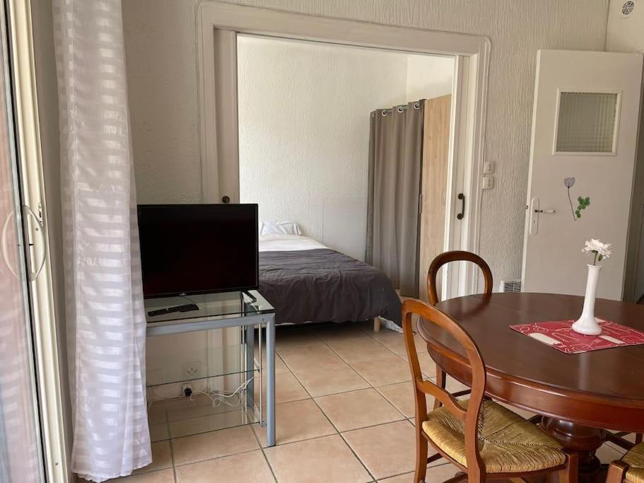 Studio A Sanary-Sur-Mer Avec Balcon A 200M Du Port المظهر الخارجي الصورة